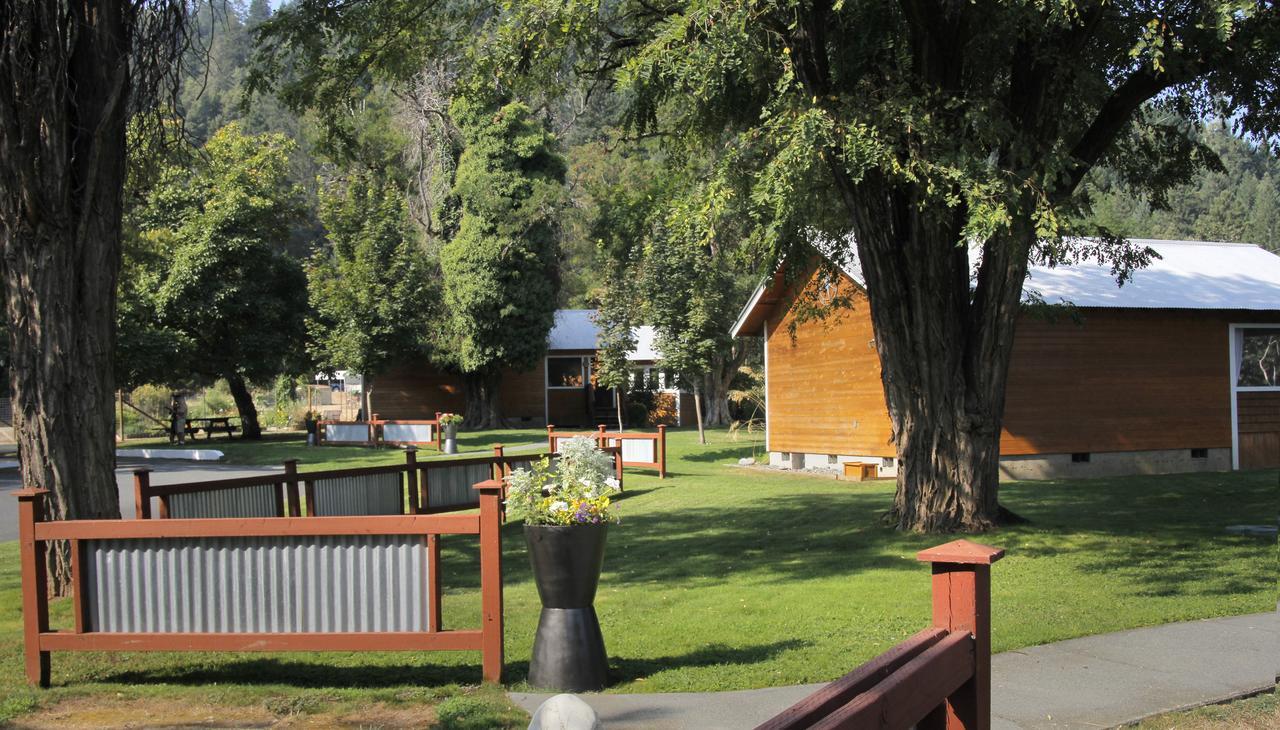Coho Cottages Willow Creek Exterior foto